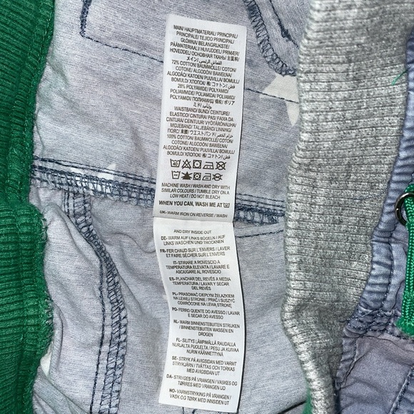 Mini Boden Kids Star Shorts. Elastic waist with drawstring. 10yr old - Picture 4 of 4